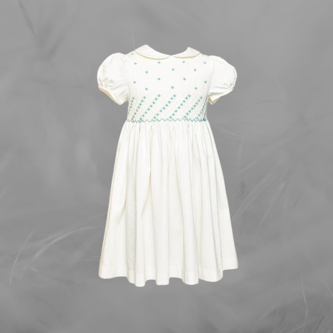 Robe à smocks brodée
